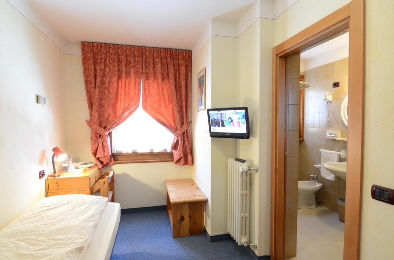 Albergo Alpenrose Livigno Extérieur photo